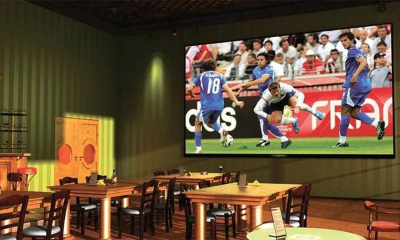 Liverpool Cafe - Quán cafe xem bóng đá ở TPHCM sôi động, giá cả hợp lý