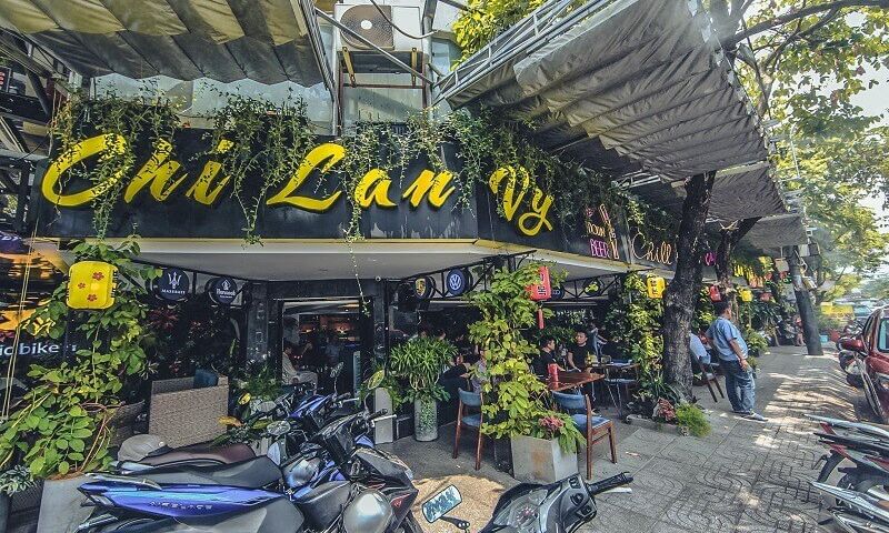Chi Lan Vy Cafe – quán cafe xem bóng đá ở TPHCM được yêu thích nhất